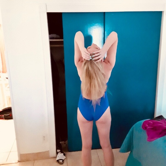 Meet your Posher, Jessica - Picture 12 of 13